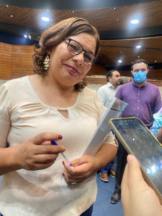“Bajan” de la comisión de Gobernación a suplente de Alhely Medina