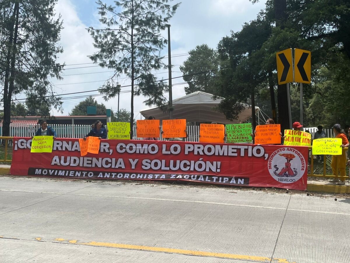 Promete Menchaca audiencia a antorchistas en Zacualtipán