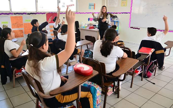 Publica SEP calendarios escolares 2025-2026.