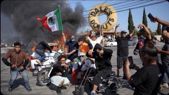 Migrantes en Estados Unidos, trabajadores y honestos: Sheinbaum 