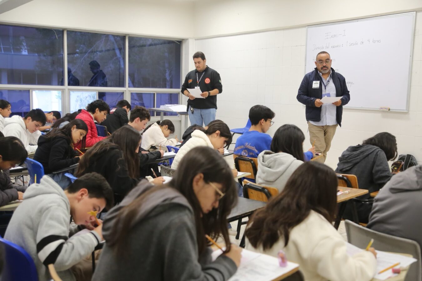 UAEH aplica examen de admisión para bachillerato