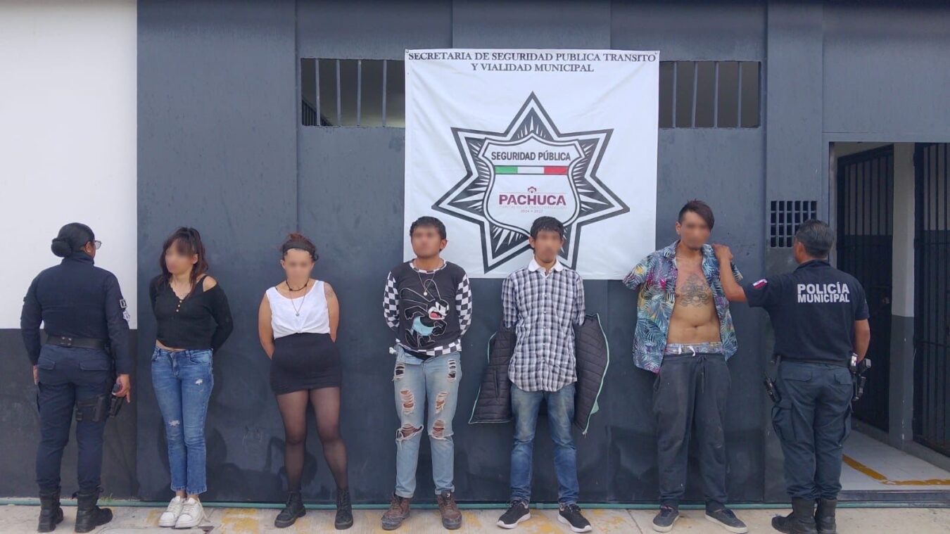 En operativos, detienen a personas con enervantes, en Pachuca.