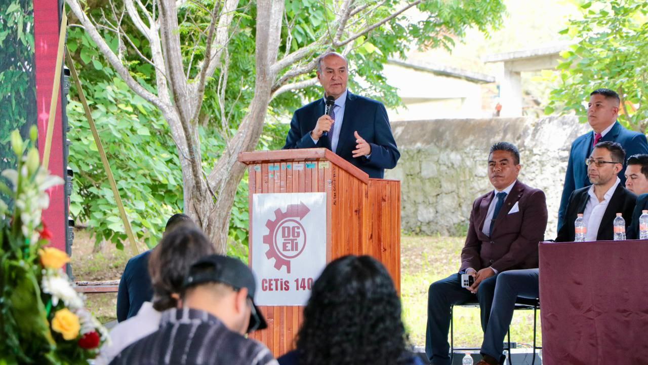 Gradúan a 125 técnicos bachilleres en Jacala