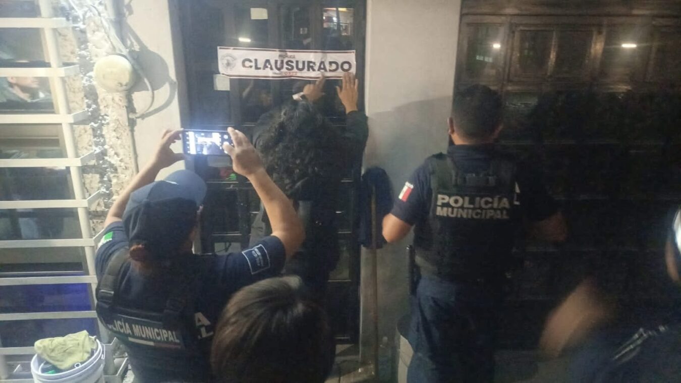 Policía de Pachuca clausura bares por venta de drogas.