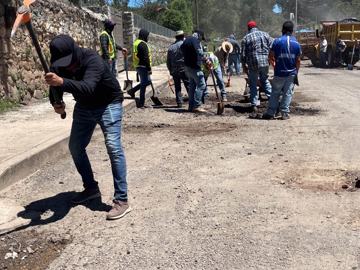 Organiza Huasca de Ocampo mega faena de bacheo