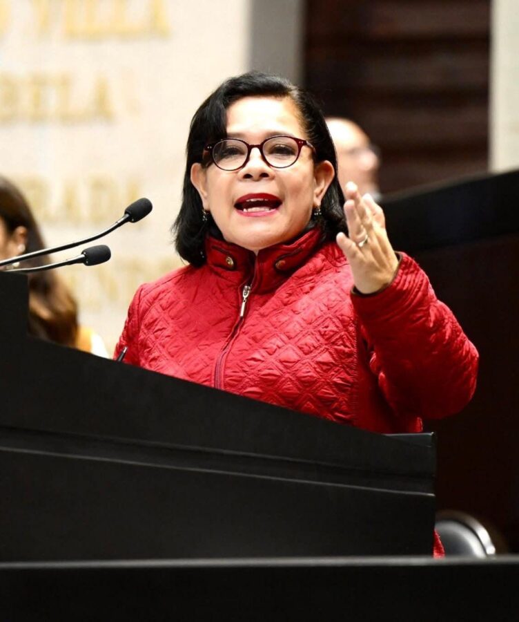Pide diputada federal que se informe sobre instalación de paneles solares en Epazoyucan y Singuilucan