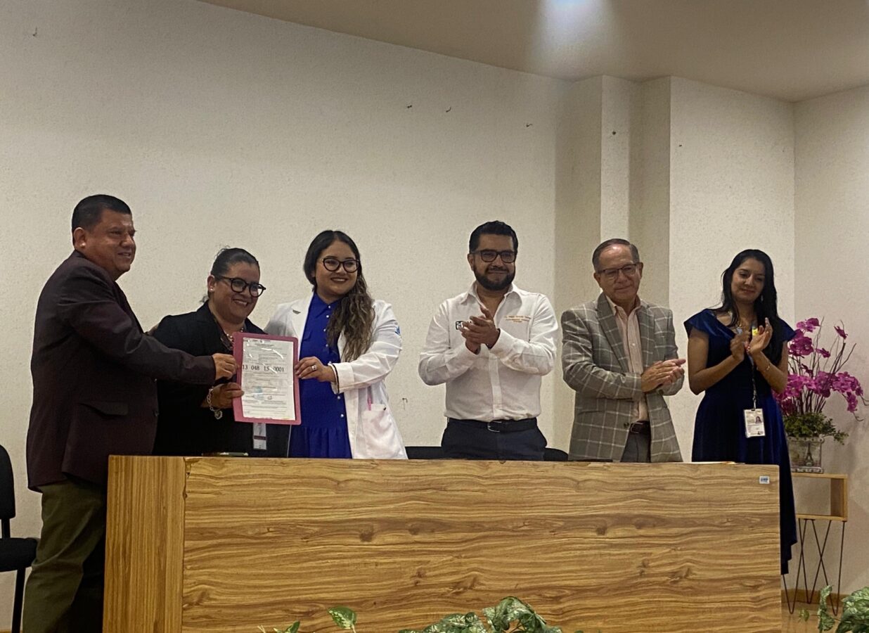 Recibe hospital del ISSSTE licencia sanitaria
