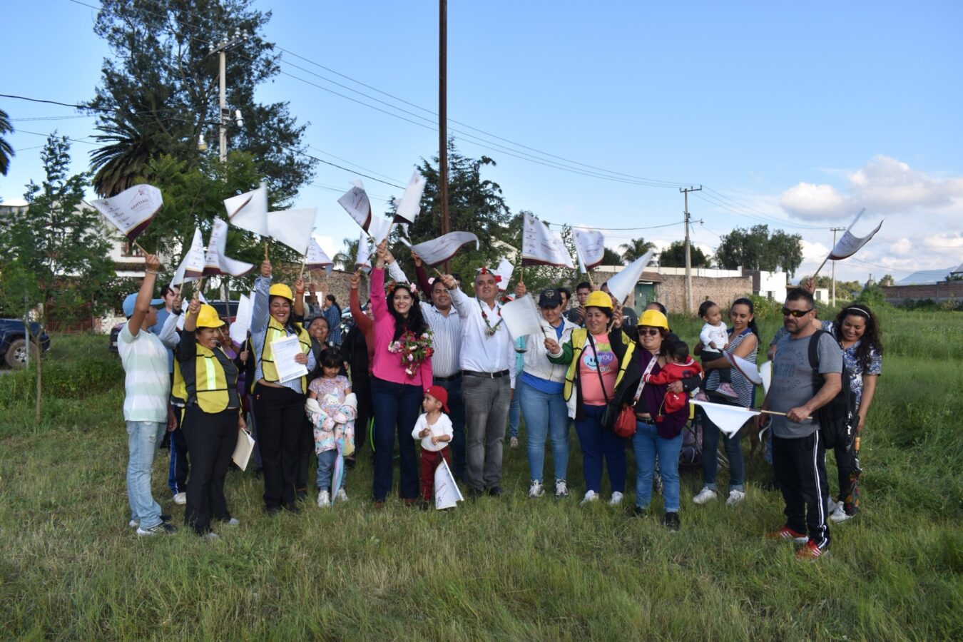 Encabeza alcaldesa de Santiago Tulantepec inicios de obra, inversión superior a 1.3 mdp