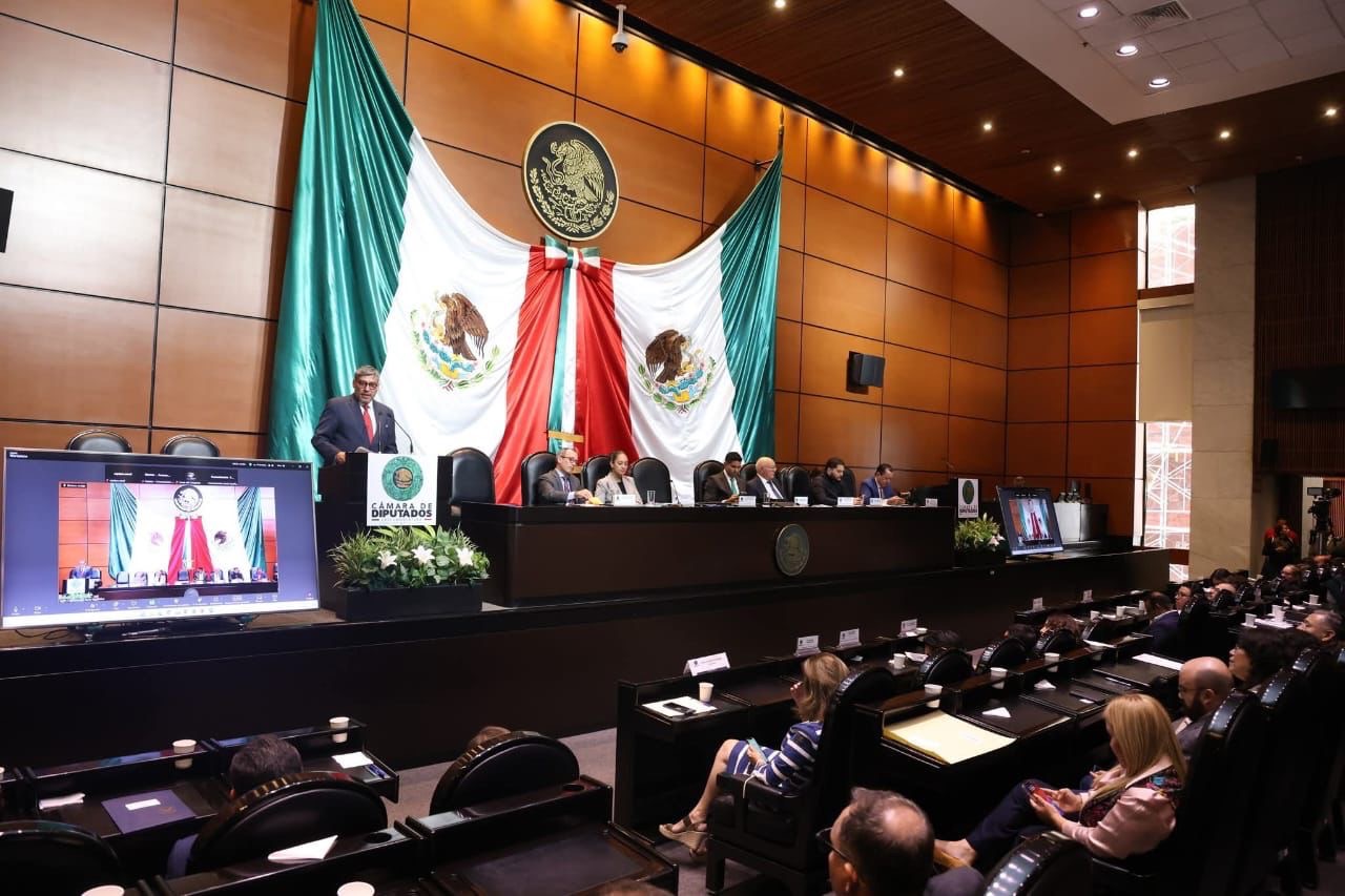 Presenta UAEH estados financieros a la ASF