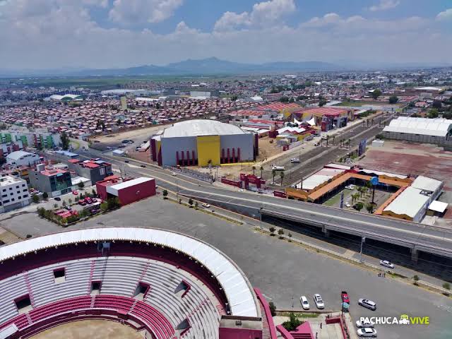 Analizan bajar tarifa del estacionamiento en la Feria 2025.