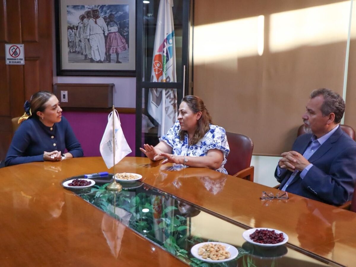 Firma CDHEH compromiso…para respetar la ley.