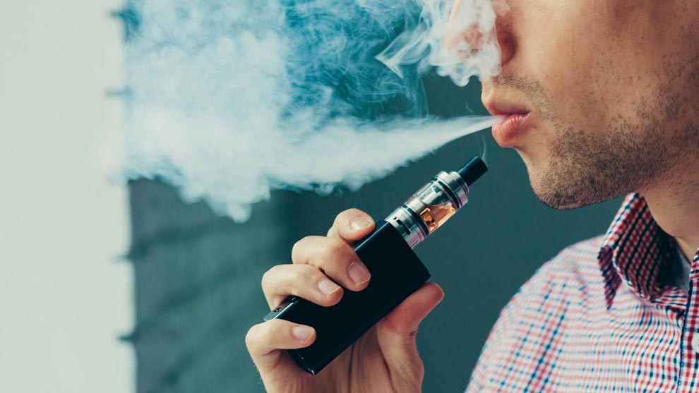 Va Sheinbaum también contra cigarrillos electrónicos y vapeadores.