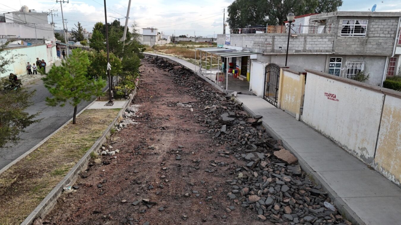 Inicia pavimentación asfáltica en fraccionamiento Rancho Don Antonio en Tizayuca