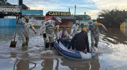 Atienden inundaciones en el Estado de México y CDMX