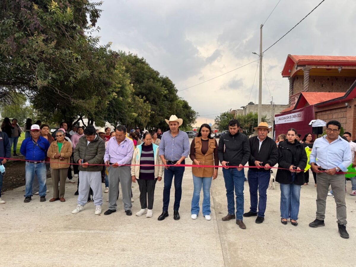 Entrega gobierno de Tula calles, luminarias y apoyo educativo