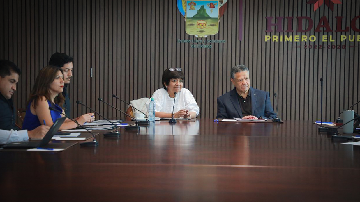 Analizan reubicación de familias damnificadas.