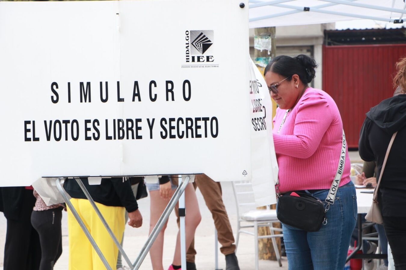 Acompaña IEEH al ayuntamiento de Atitalaquia en realización de Consulta Ciudadana