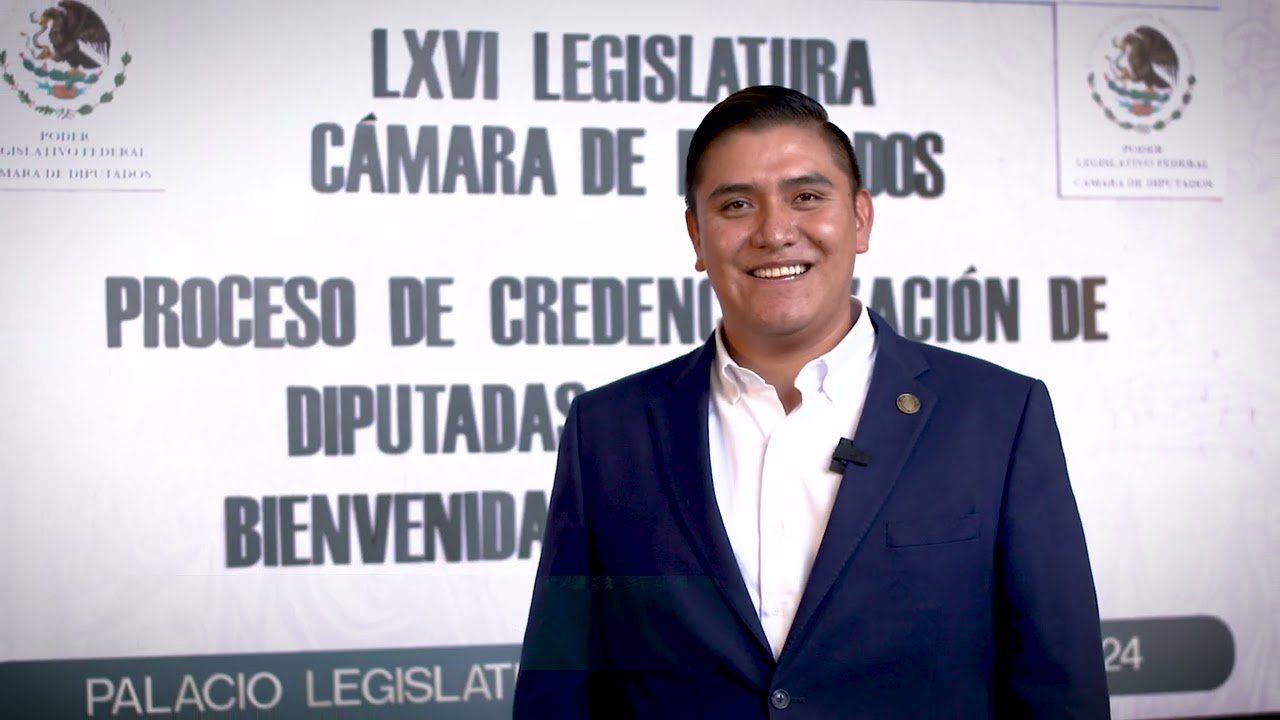 Recula diputado, elimina sanciones por memes y stickers.