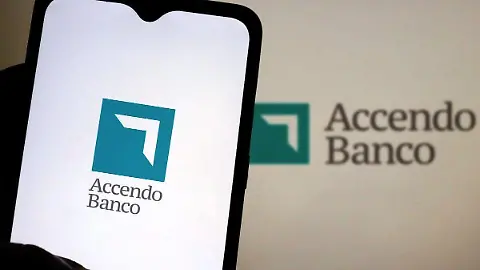 Sentencian a exsecretaria de Finanzas por caso Banco Accendo.