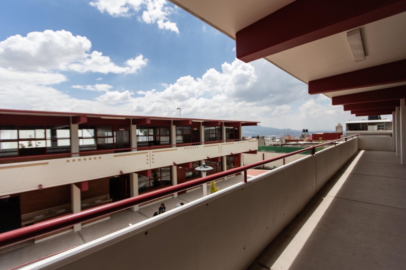 Inversión millonaria en favor de la educación media superior