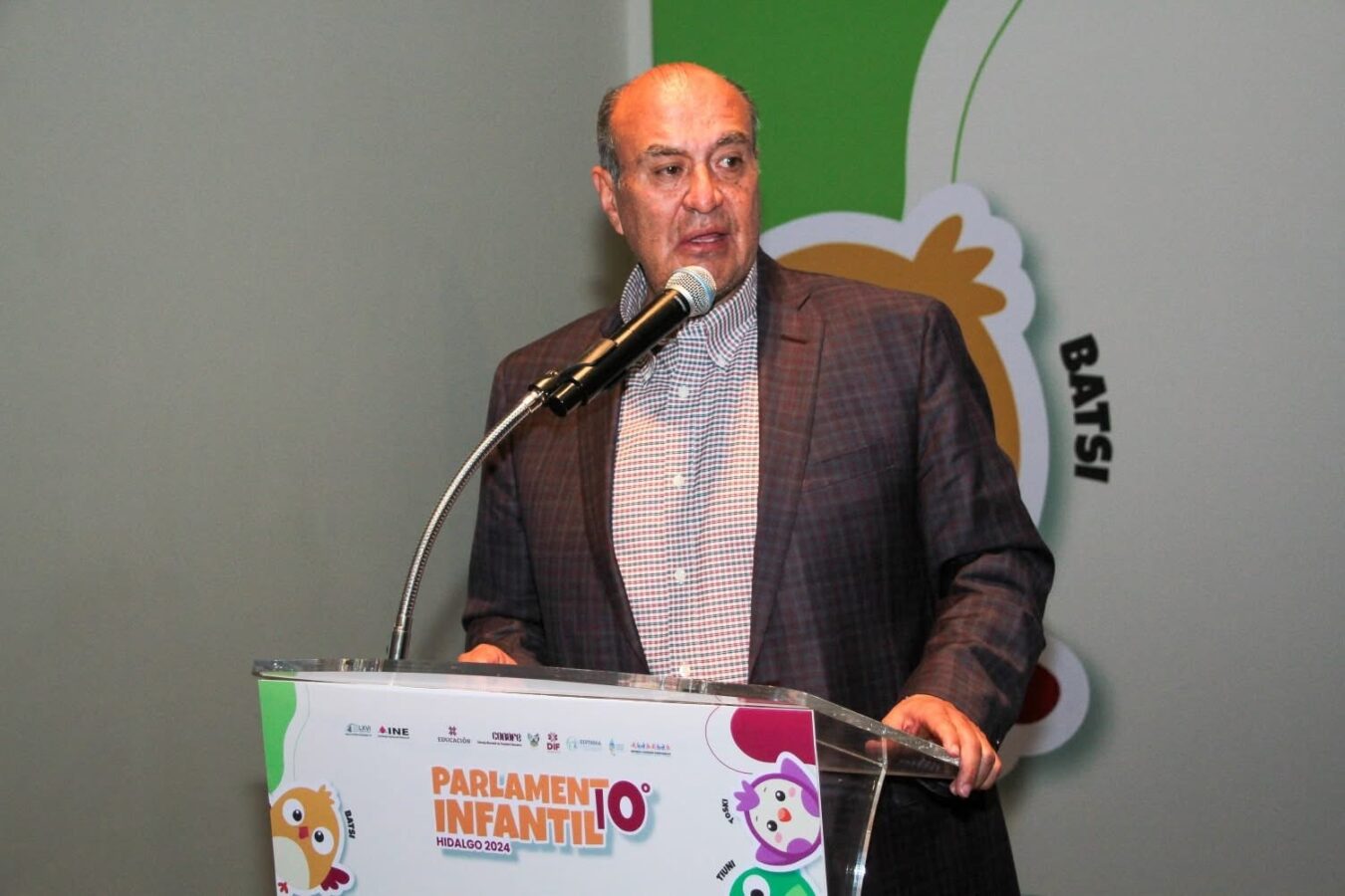 Confirma SEPH reanudación de clases presenciales en los 84 municipios.