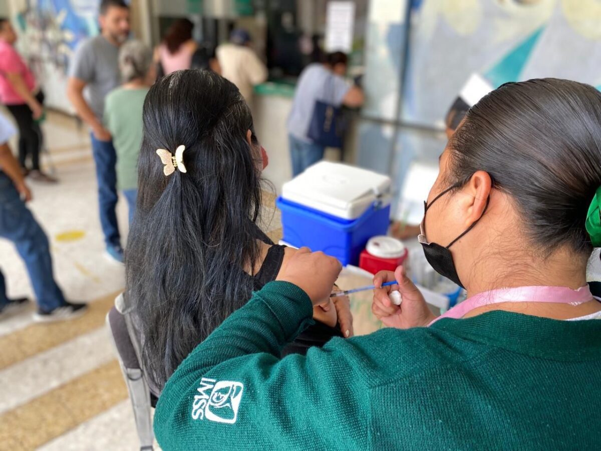 Intensifican vacunación contra sarampión 