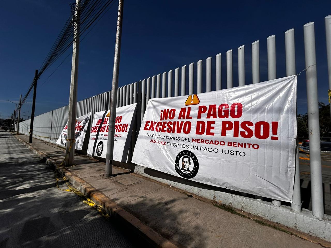 Protestan comerciantes de Tulancingo por aumento de cobros.