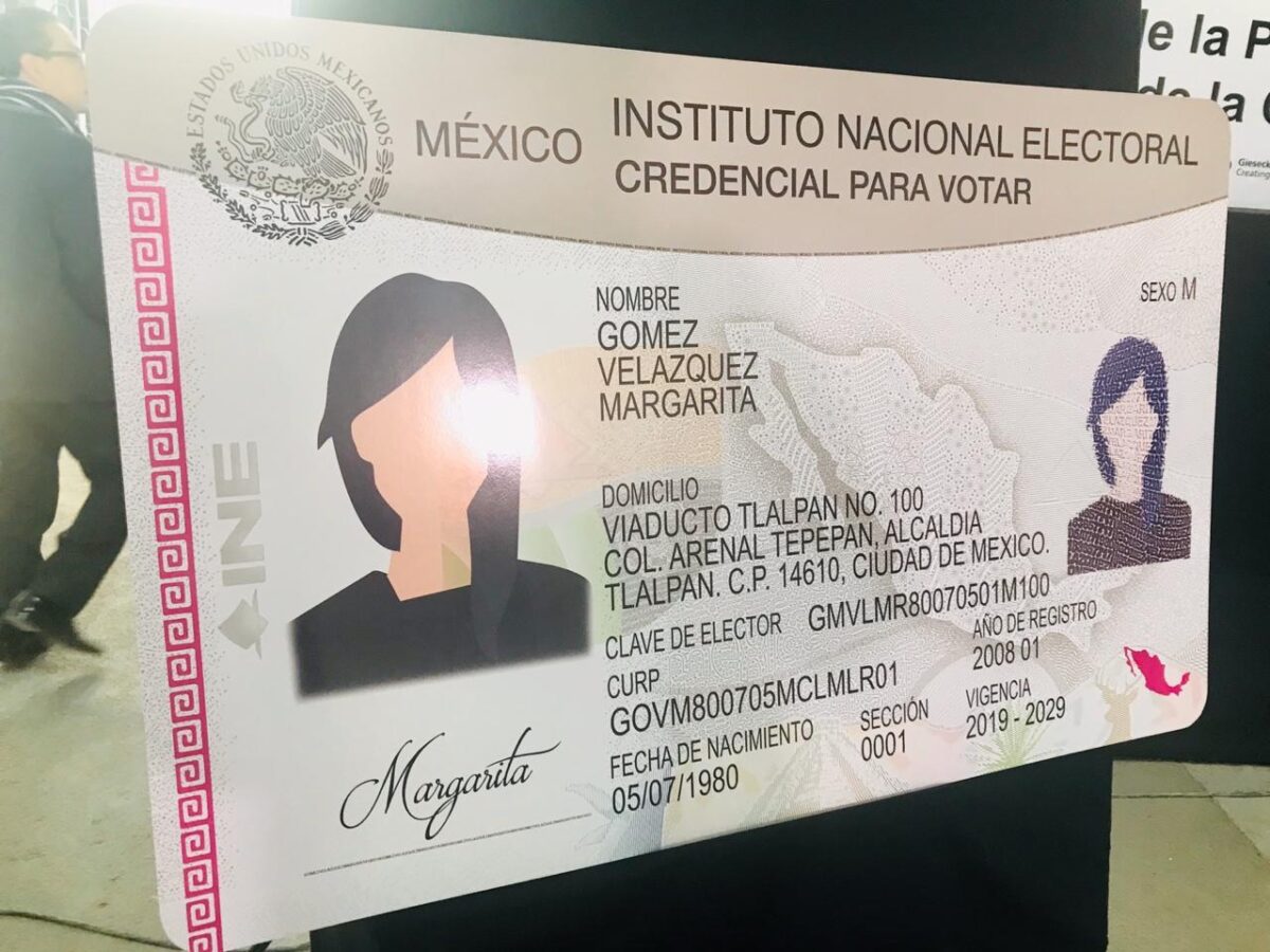 Continúa INE con licitación para la fabricación de la Credencial para Votar 2026
