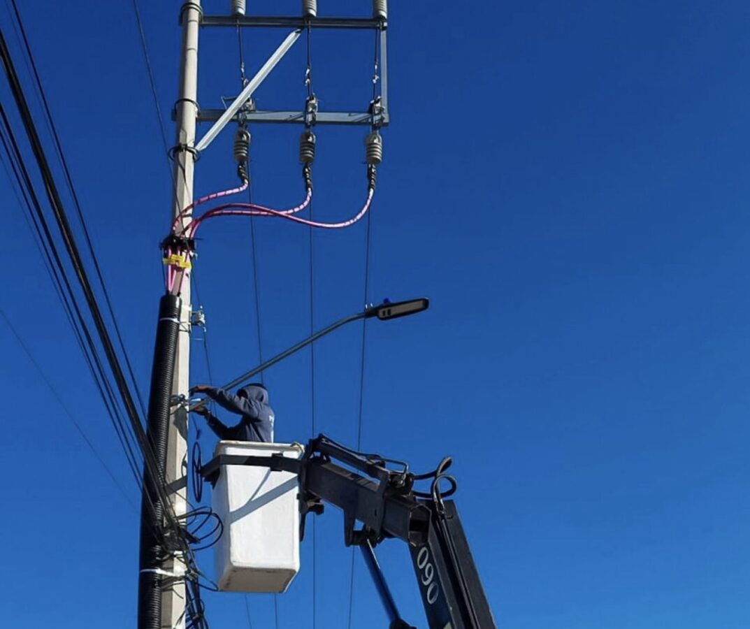 Mejora Pachuca alumbrado público en el bulevar Santa Catarina