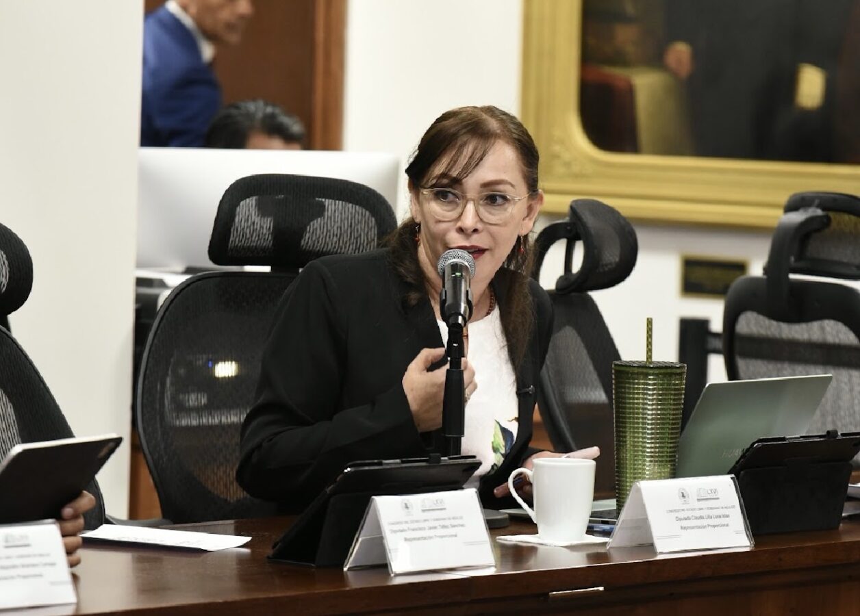 Confronta diputada Claudia Luna a la secretaria de Cultura