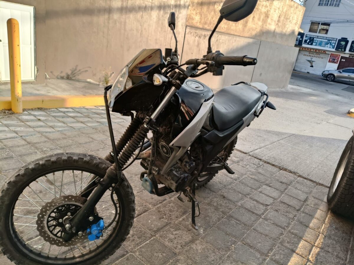 Aseguran motocicleta durante recorrido de vigilancia