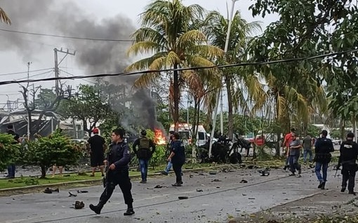 FGR abre investigación por atentado con explosivos en Coahuayana.