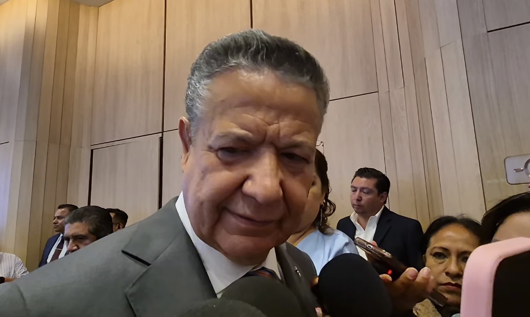 Menchaca llama a debate y consensos sobre gubernatura para mujeres