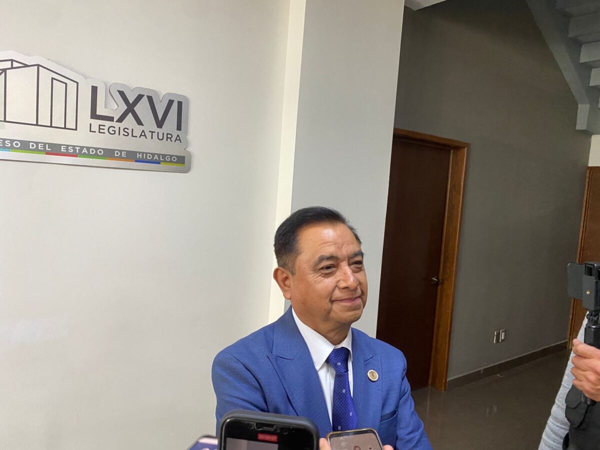 Gubernatura femenina se discutirá en enero: Andrés Velázquez.