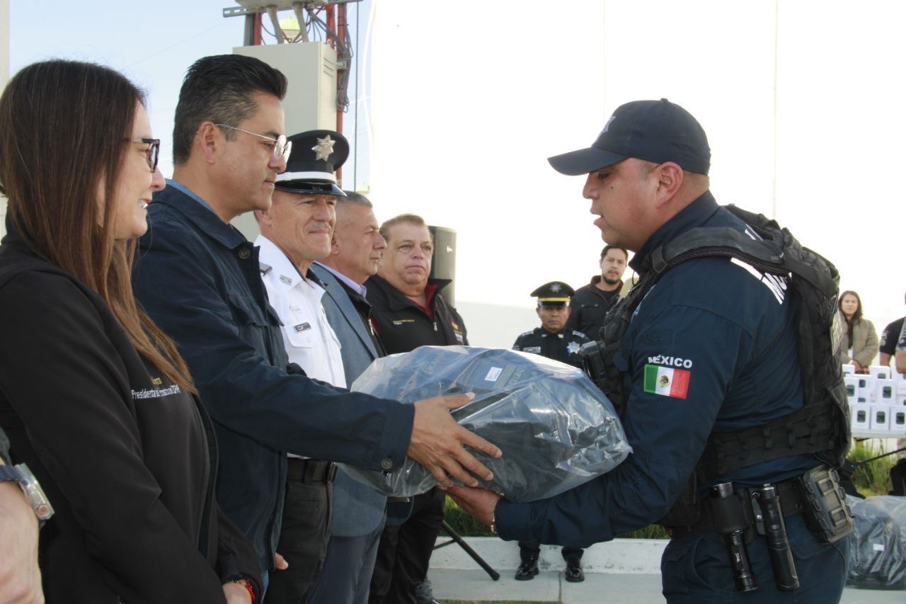 Refuerzan equipamiento a elementos de la Secretaría de Seguridad Ciudadana de Mineral de la Reforma