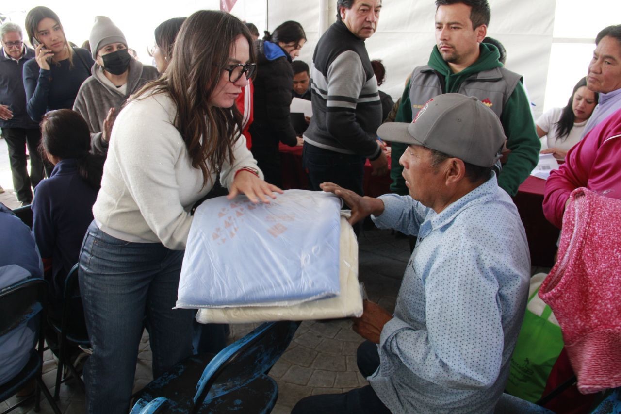 Abrigan a familias de Mineral de la Reforma