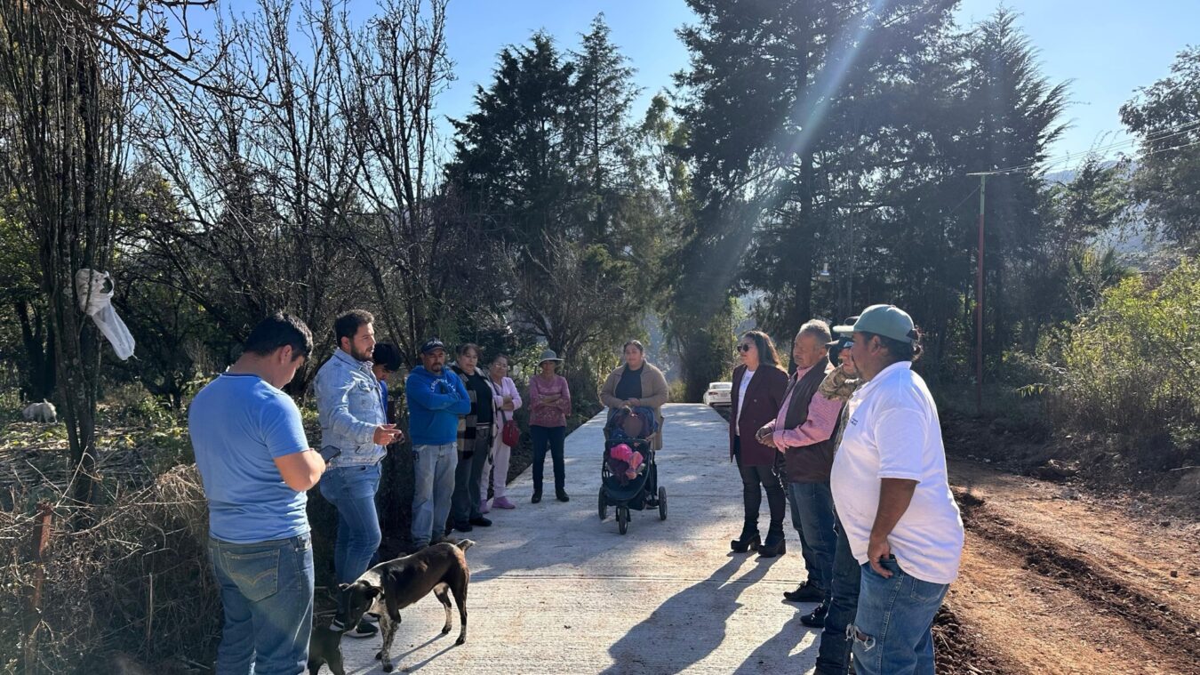 Supervisa alcaldesa de Omitlán de Juárez obras en comunidades