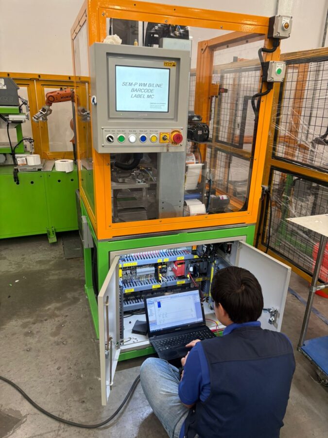 Hidalguenses desarrollan carro eléctrico para la recolección en invernadero