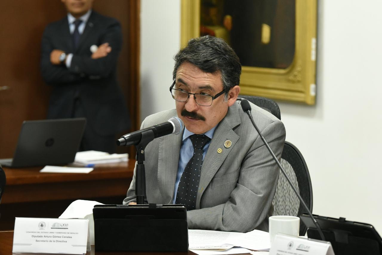 Propone diputado dar “sustento legal” a la gestión social de legisladores.