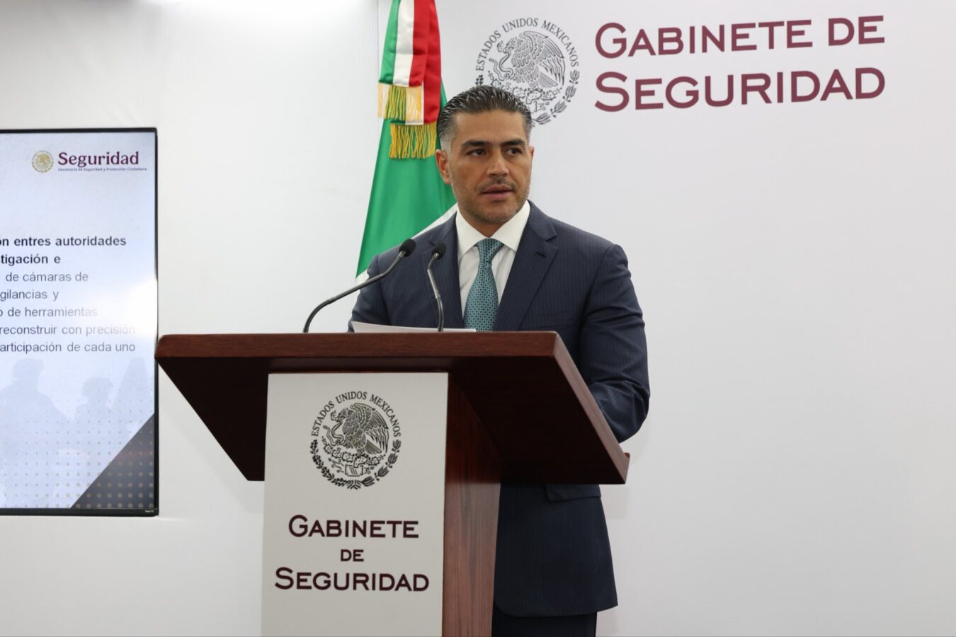 Cae alcalde y tres funcionarios municipales por presunta corrupción: Harfuch.