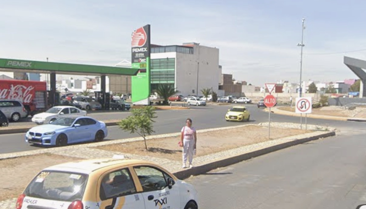 Olor a gasolina en Pachuca, por vapores de fuga ya controlada: Protección Civil