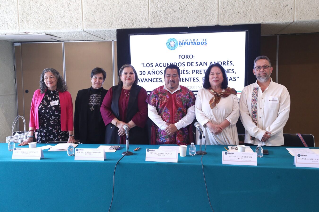 Denuncian omisión legislativa y rezago indígena en el Congreso federal. 