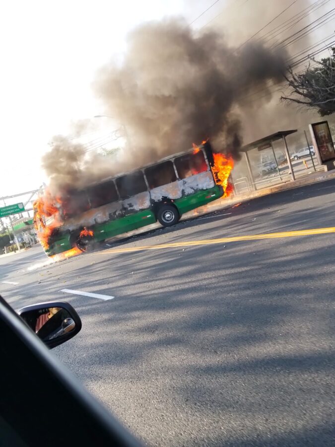 El país en llamas: Atienden bloqueos tras operativos federales.