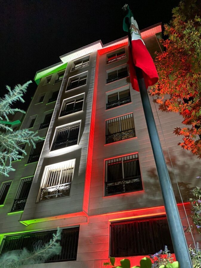 Cierran espacio aéreo en Irán; SRE pide a mexicanos mantenerse en contacto con la Embajada