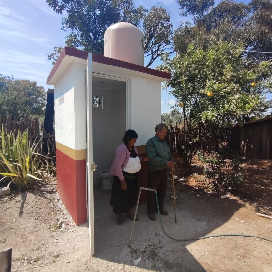 Invierten 4.3 mdp en sanitarios ecológicos con biodigestores