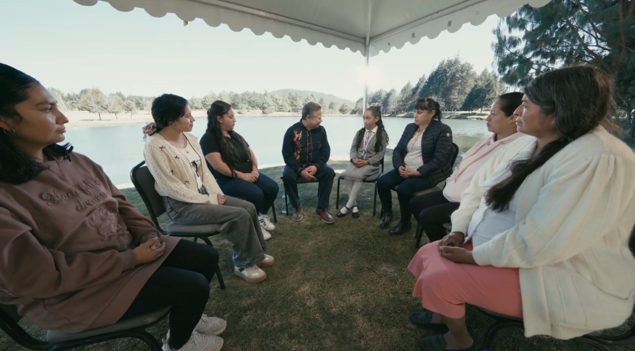 Apoyos sociales deben entenderse como inversión pública en educación: Menchaca