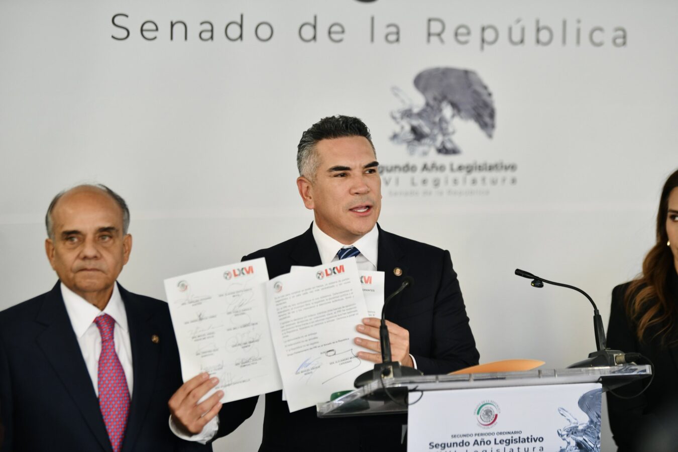 Alejandro Moreno afirma que el PRI “frenó cambios a revocación de mandato”.