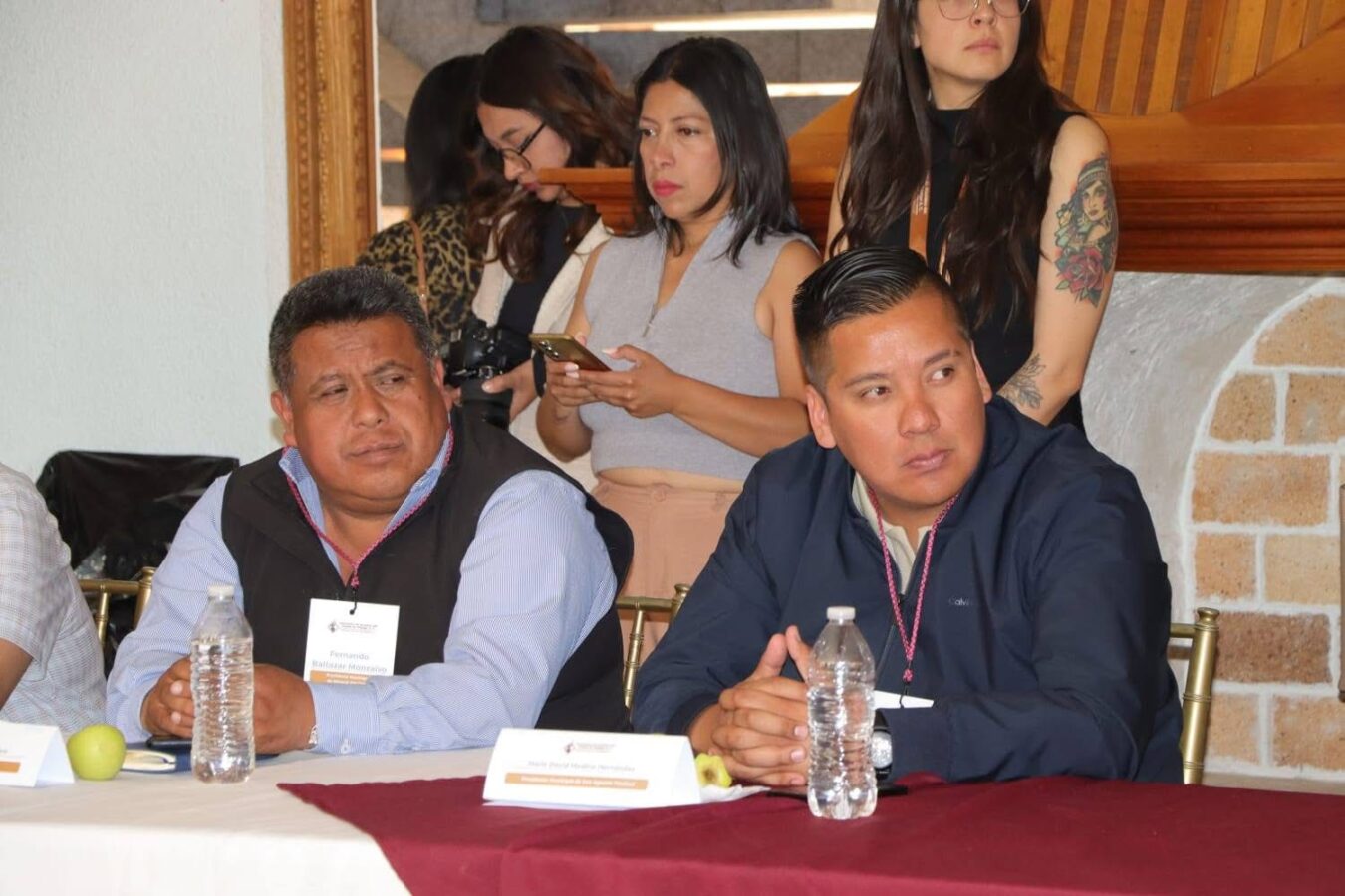 Promueve gobierno baile en Mineral del Chico pese a restricción del Bando de Policía.