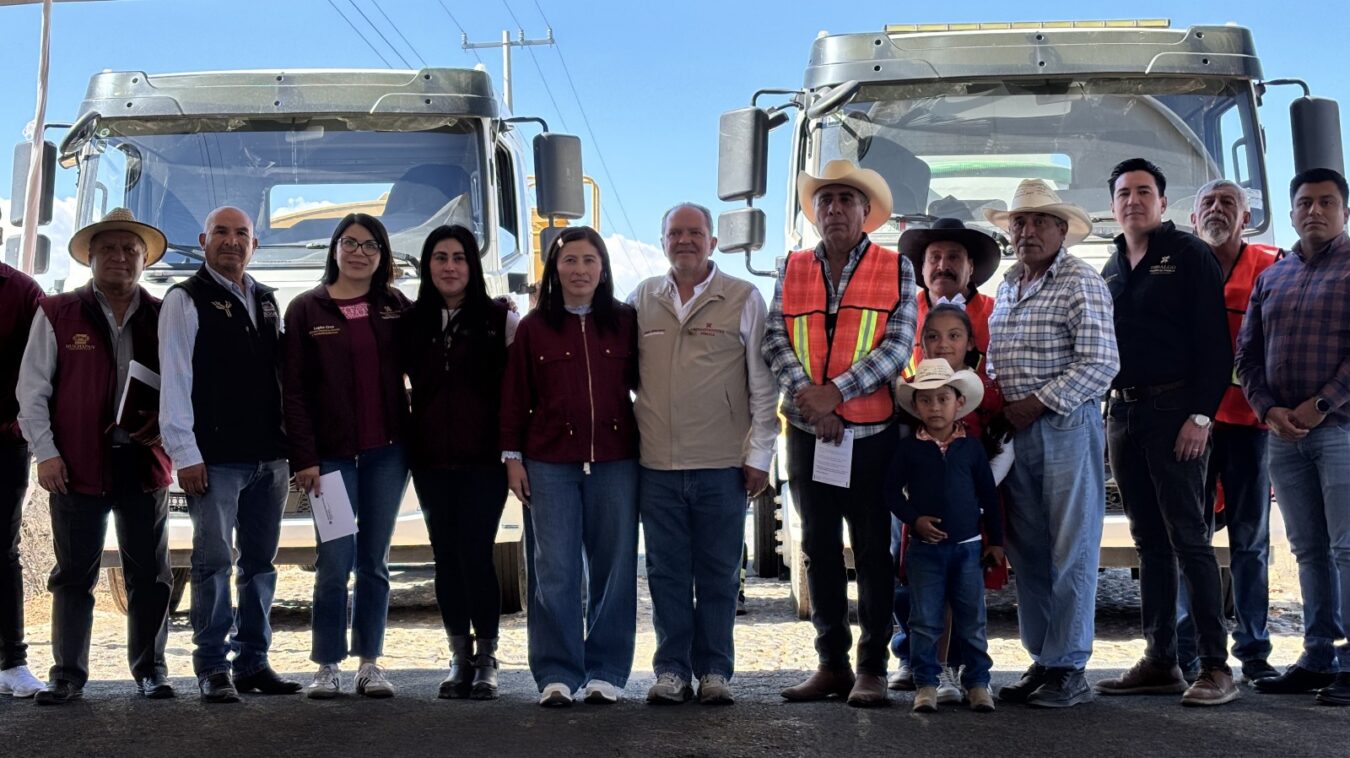 Coordinación estatal y municipal transforma vías de acceso a Huichapan