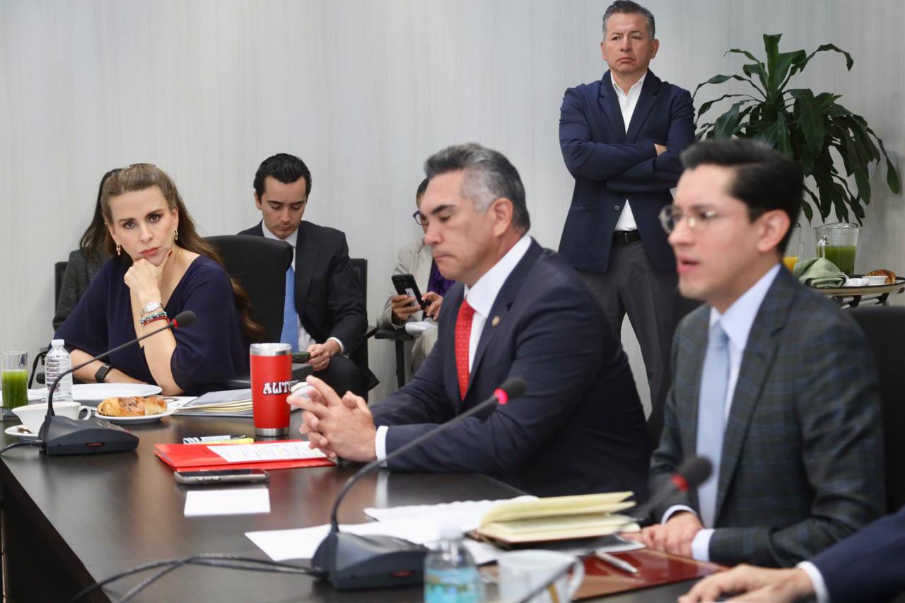 PRI cuestiona resultados en política exterior y advierte vigilancia a la Cancillería